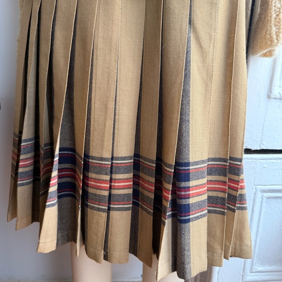 Vintage Reversible Scottish Wool Pleated High Waisted Skirt Heritage Tartan - Picture 7 of 10